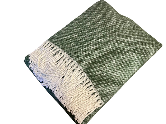 Pezzo Throw, Jade